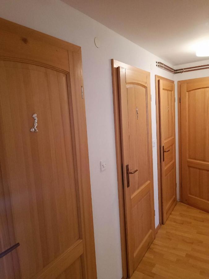 Hostel Valvasorjev Dom Pod Stolom Zirovnica Exterior foto